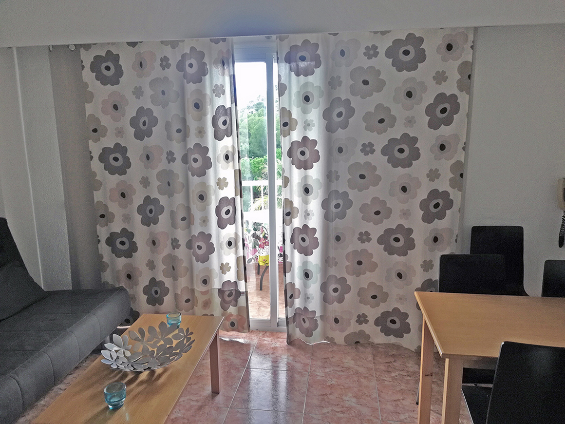 Comfortable and modern studio by poolside in Siesta-1, Puerto Alcudia, Mallorca (RESERVED)
